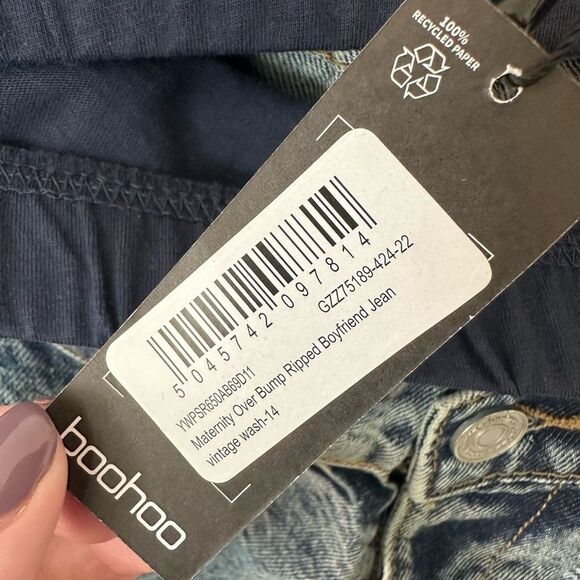 Boohoo Over The Bump Maternity Boyfriend Ripped Knee Distressed Loose Fit Jeans - Picture 4 of 7